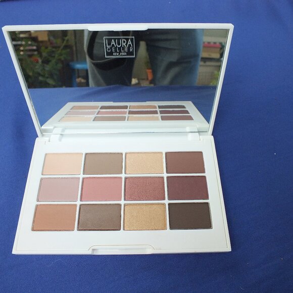 Laura Geller Iconic New York Collection Uptown Chic Eye Shadows - Picture 1 of 1